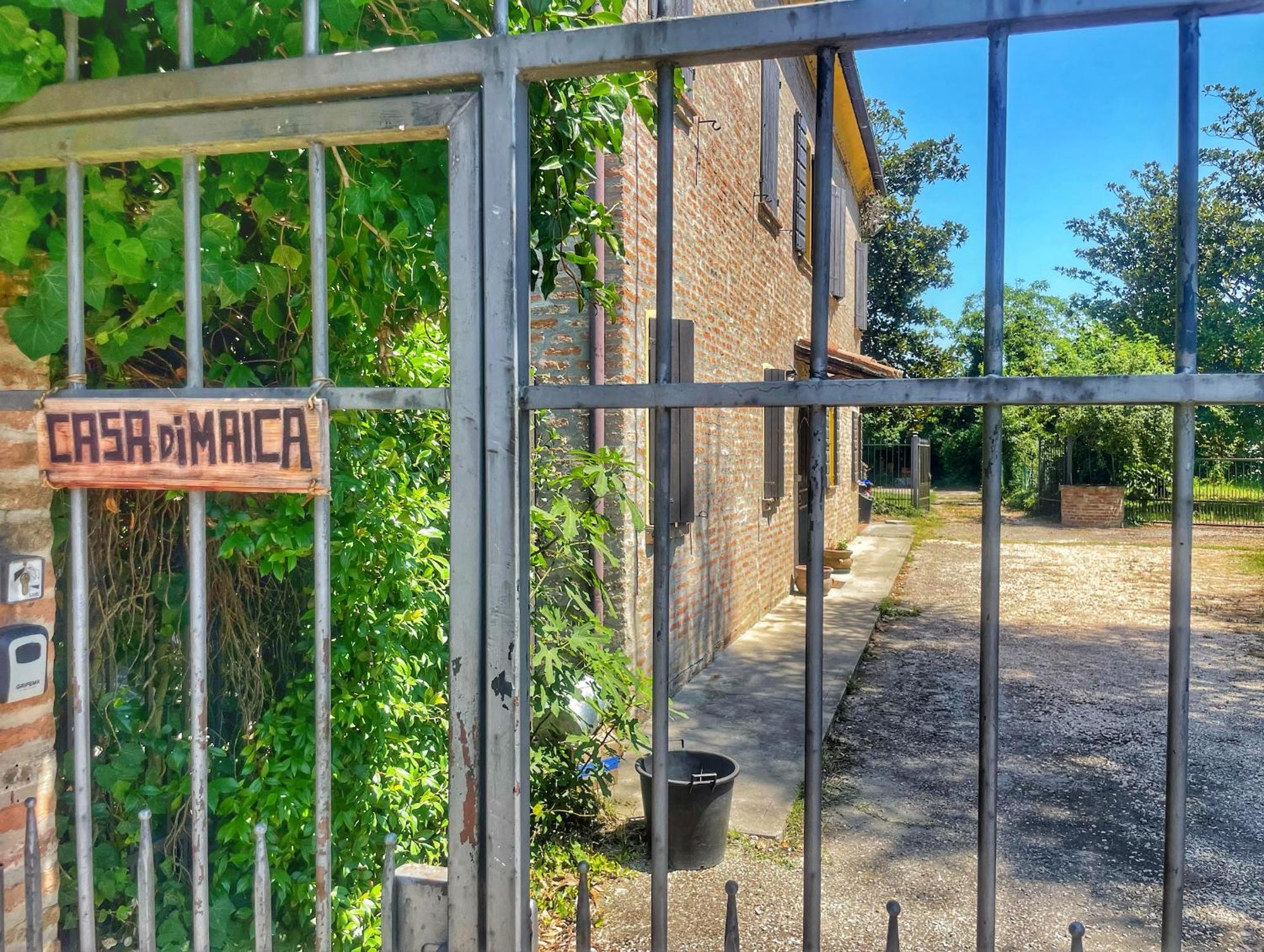 Bed and Breakfast A Casa Di Maica Ferrara Exterior foto